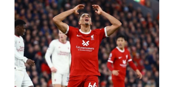 El Liverpool no logra sumar los tres puntos ante el Manchester United